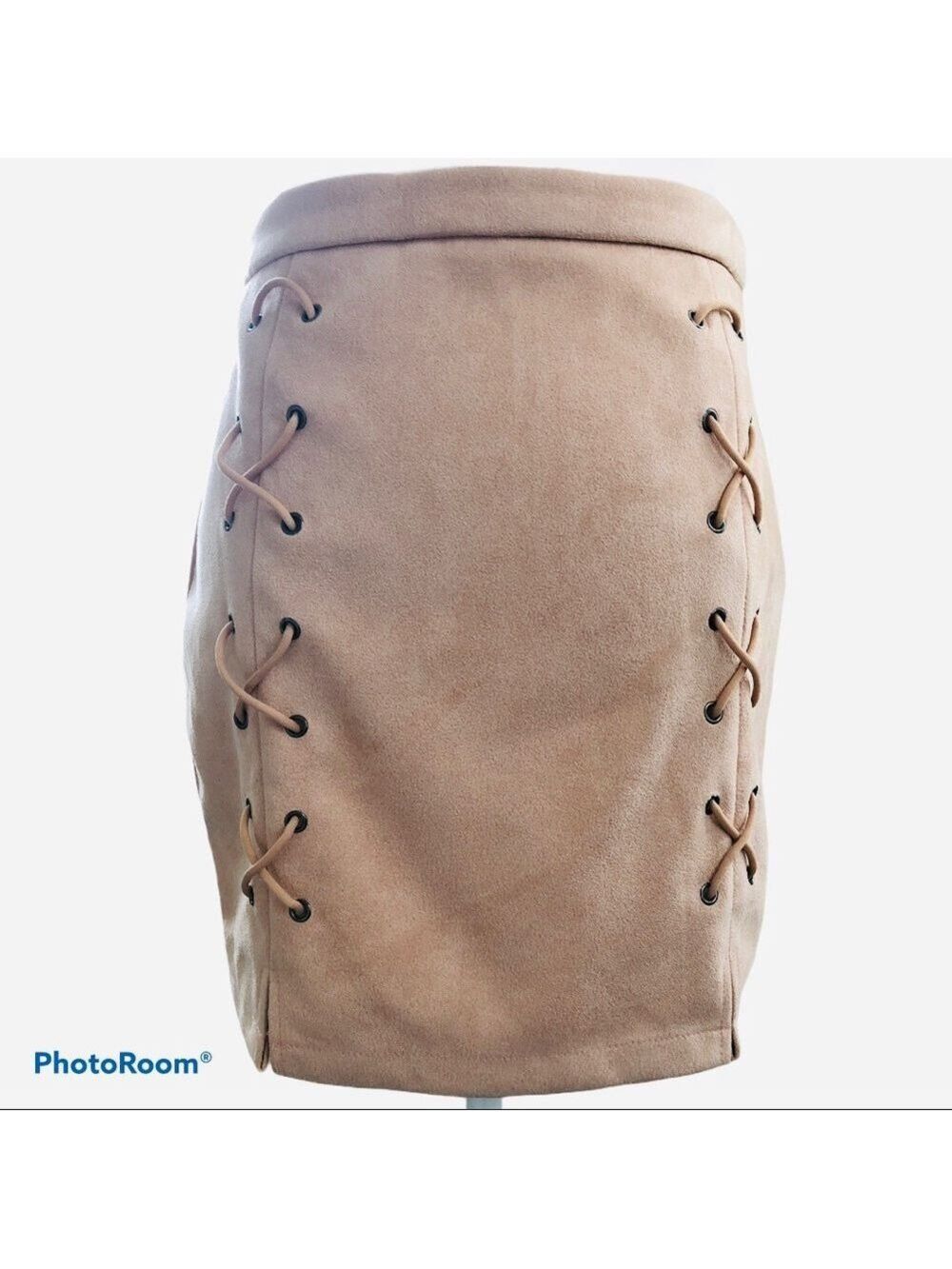 $5 SAlE Haute Rouge Faux Suede Micro Fiber Mini Skirt Sz 2 - Picture 4 of 8